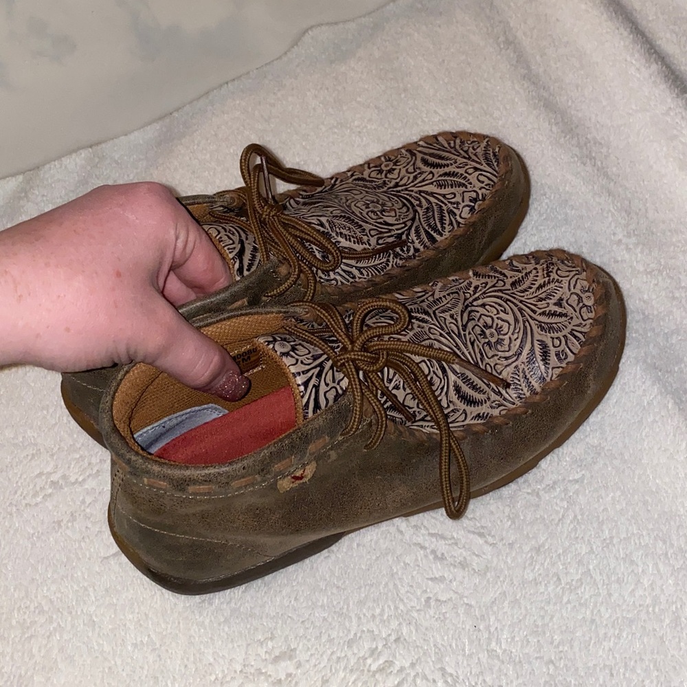 Twisted X Brown/Nude Tooled Moc Worn Once